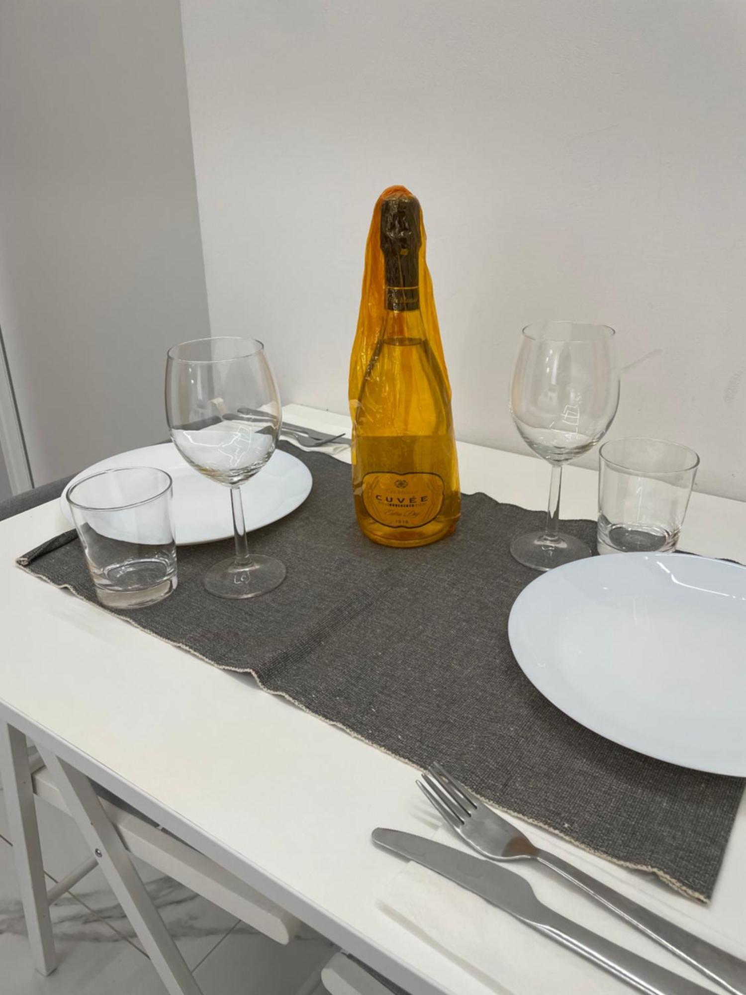 Apartamento Luxury 5 Al Duomo Di Parma Exterior foto